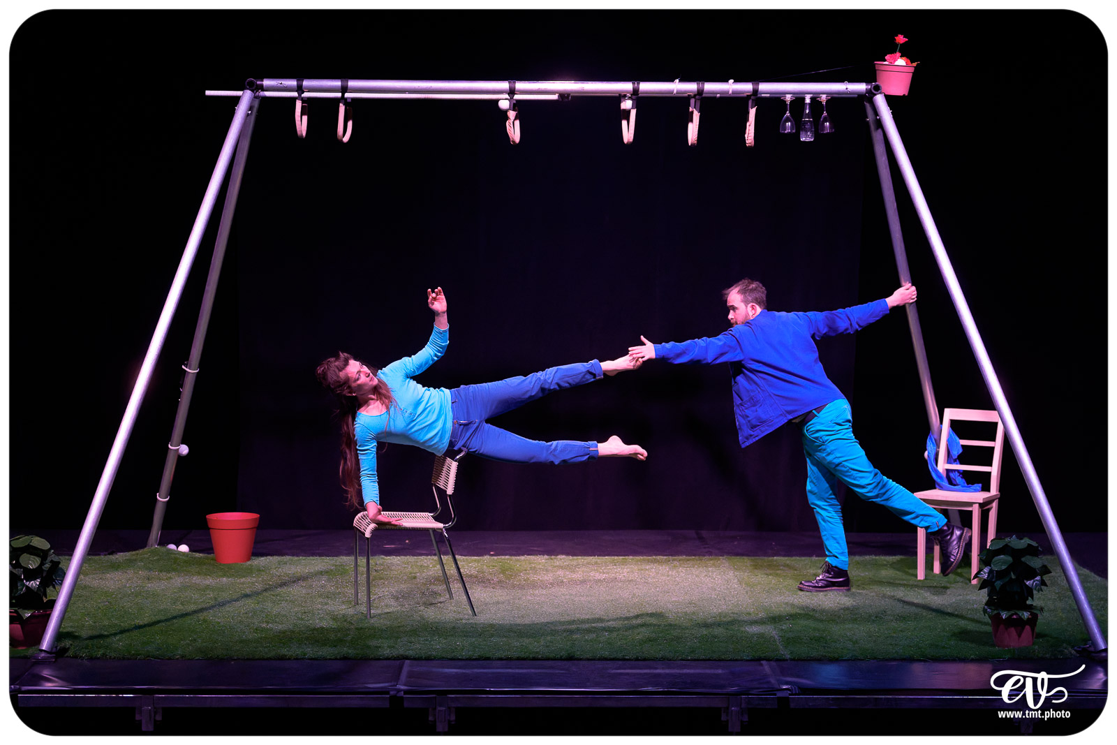 LE VERTIGE DE L'ENVERS (CIE L'ENVOLÉE CIRQUE)